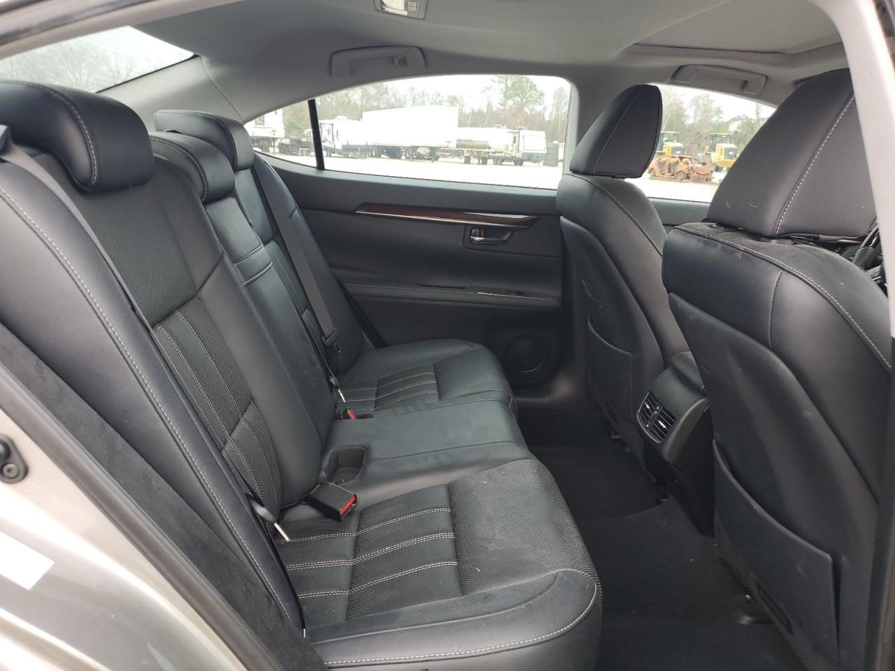 2018 Lexus ES - Image 10