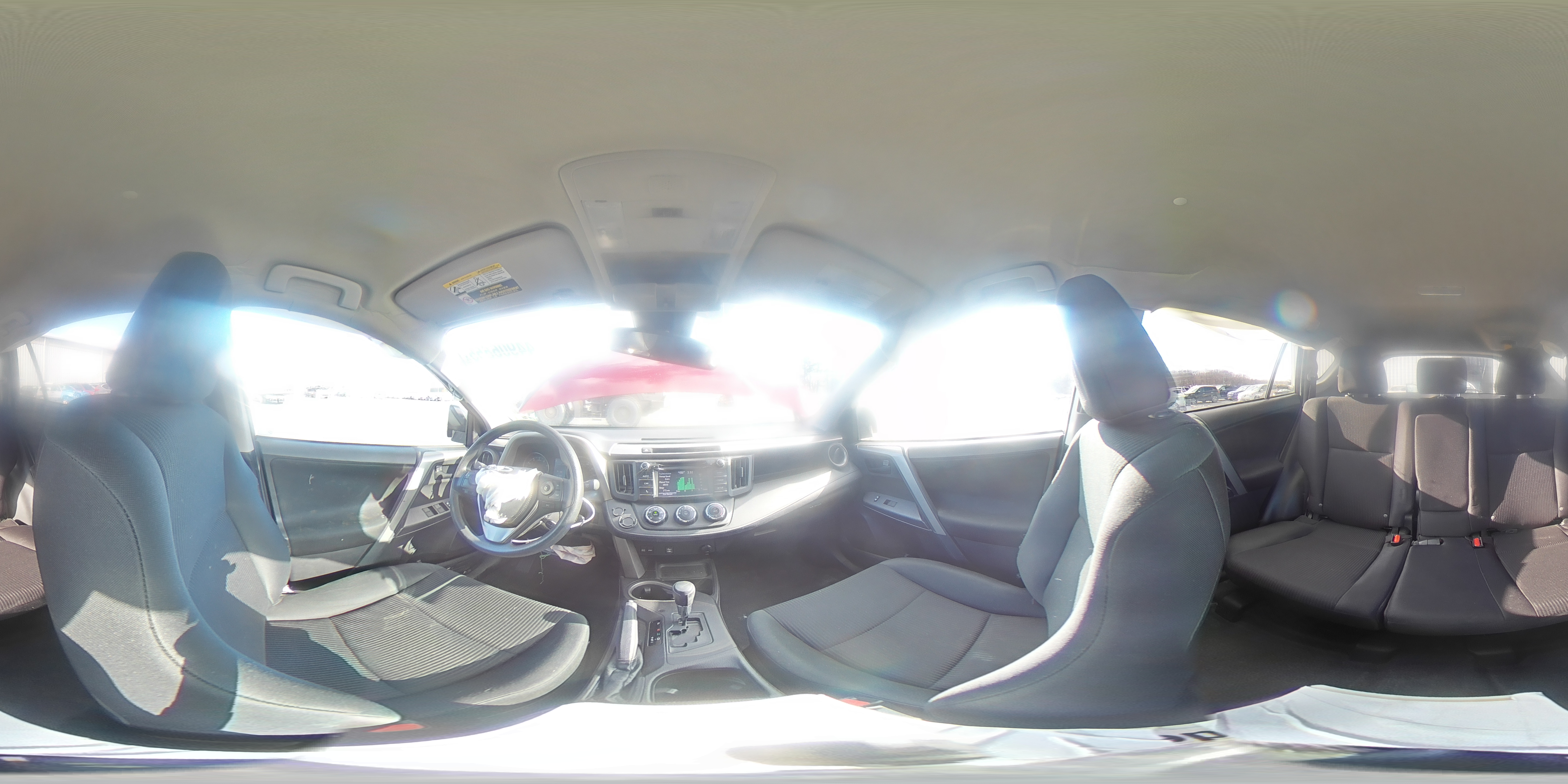 2018 Toyota RAV 4 - Image 16