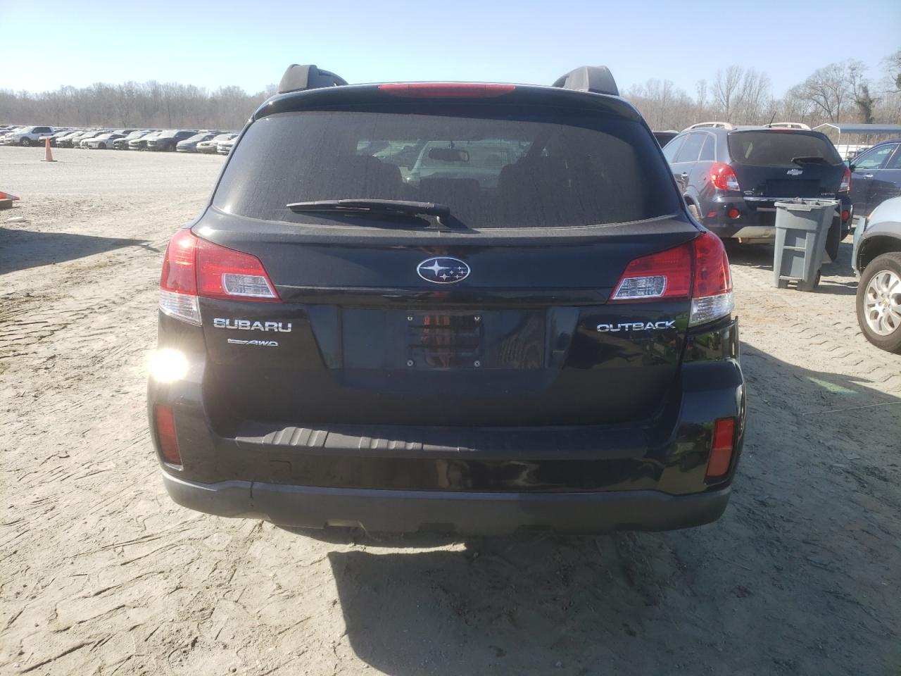 2010 Subaru Outback - Image 6