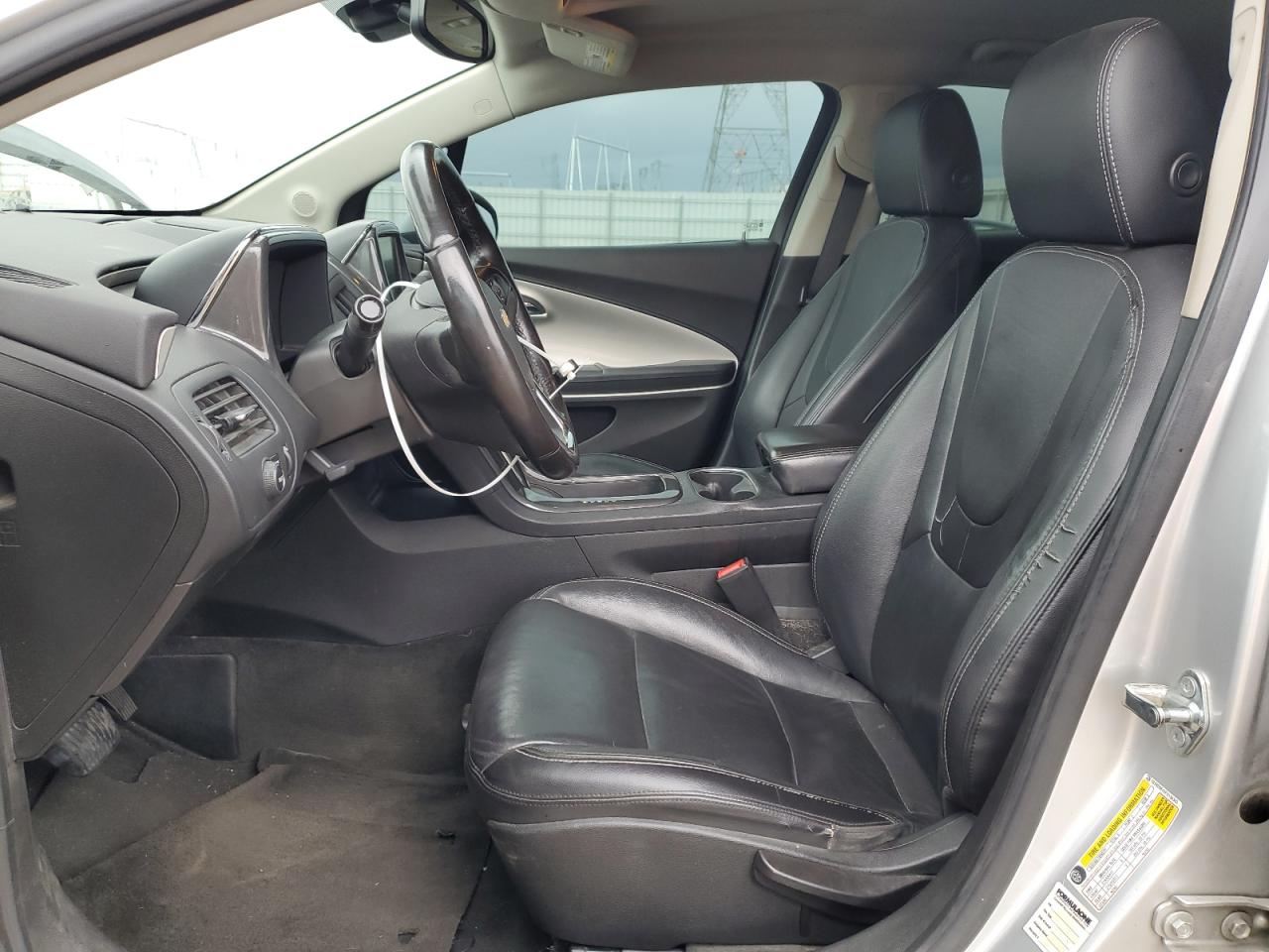 2015 Chevrolet Volt - Image 7