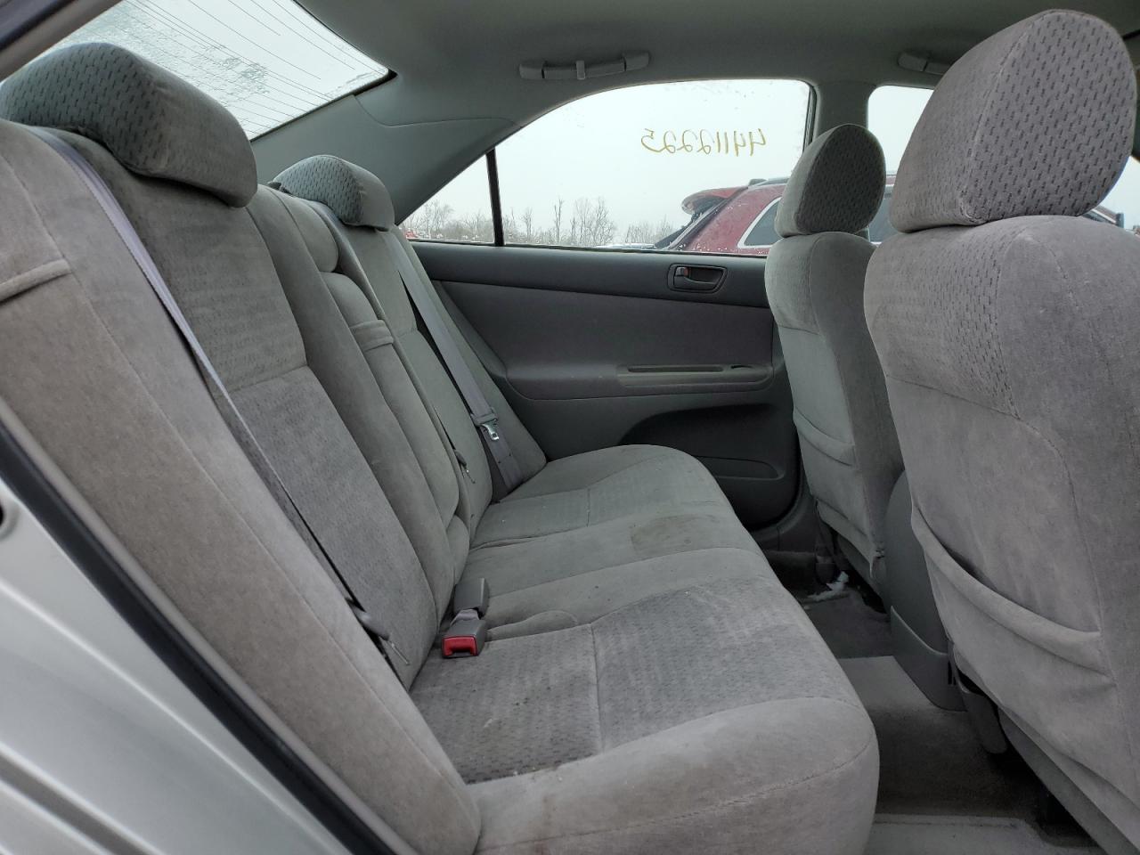 2002 Toyota Camry - Image 10