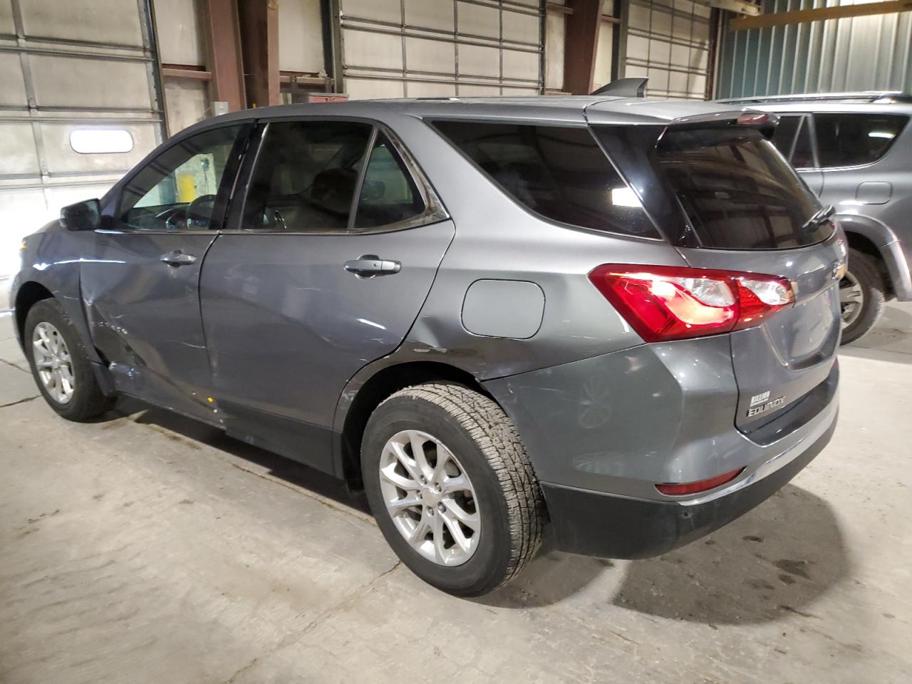 2018 Chevrolet Equinox - Image 2