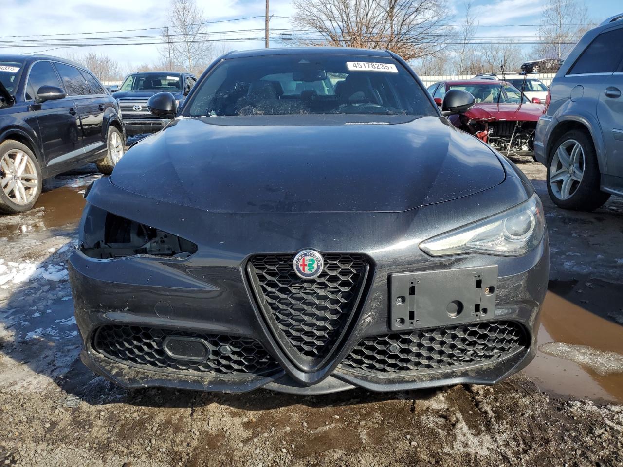 2020 Alfa Romeo Giulia - Image 5