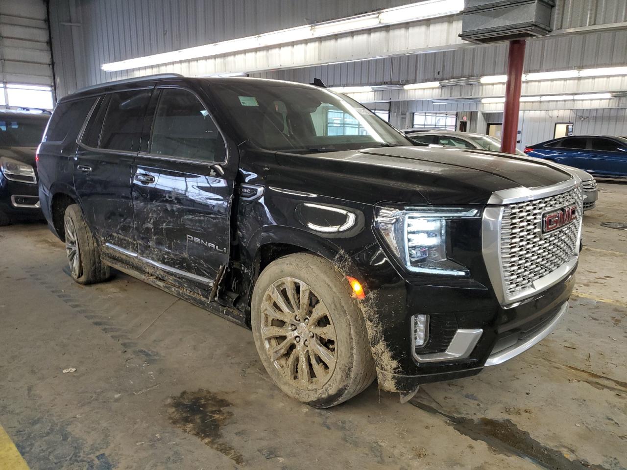 2021 GMC Yukon - Image 4