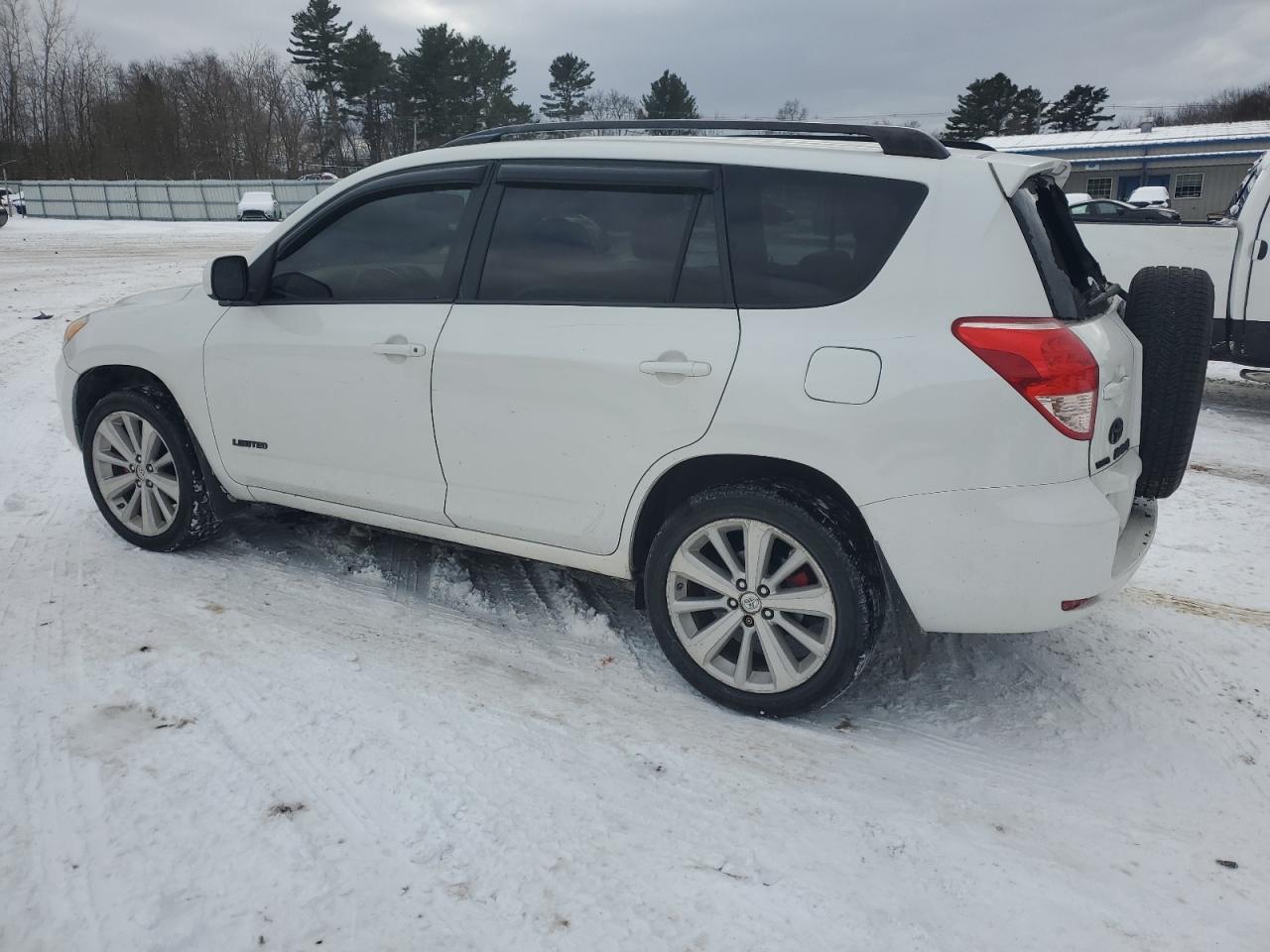 2007 Toyota RAV 4 - Image 2