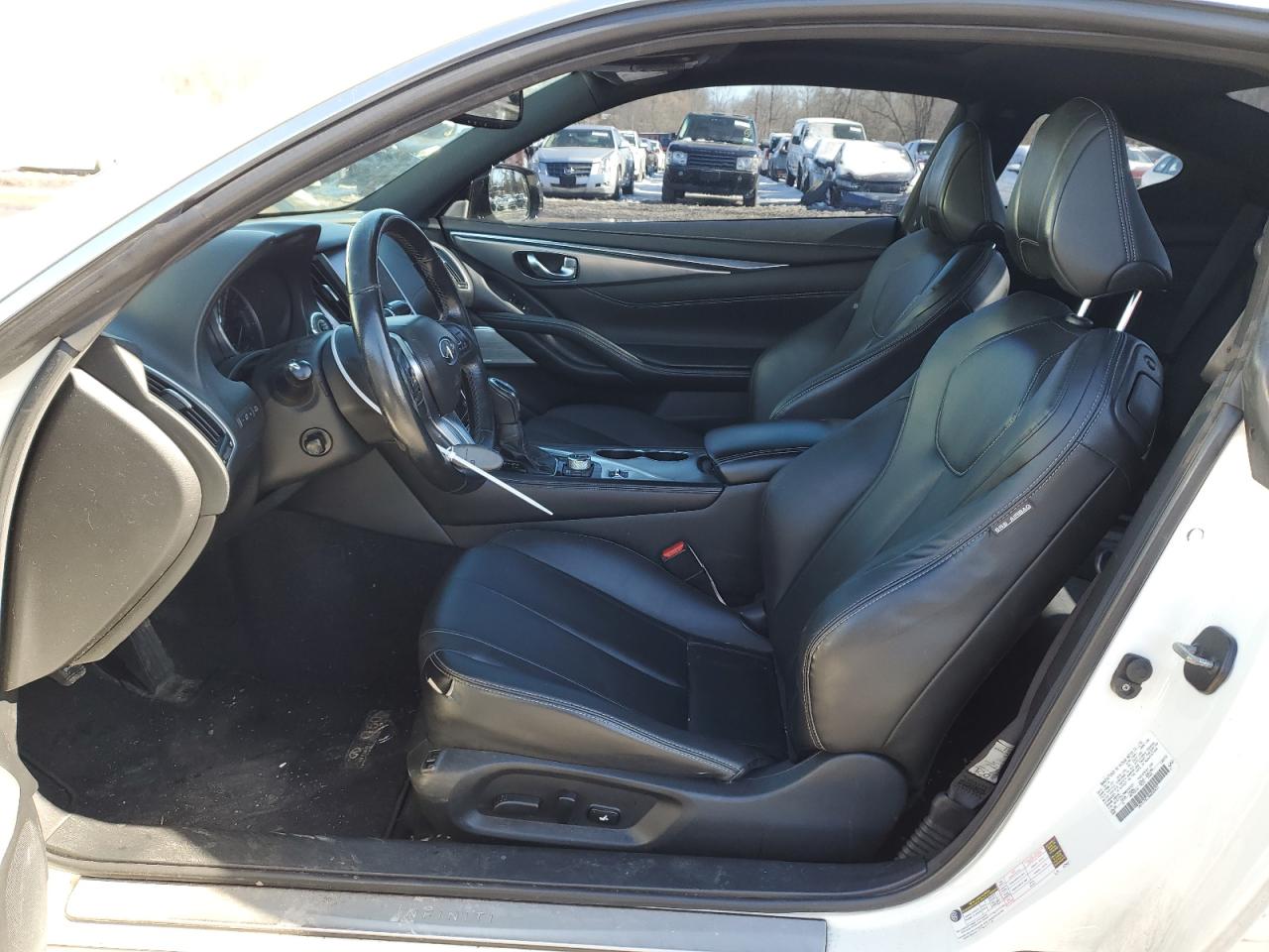 2017 Infiniti Q60 - Image 7
