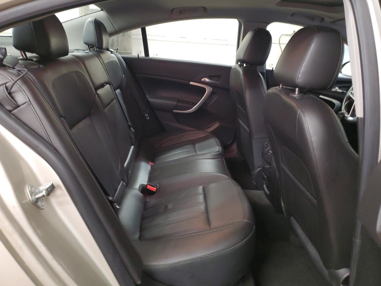 2014 Buick Regal - Image 10