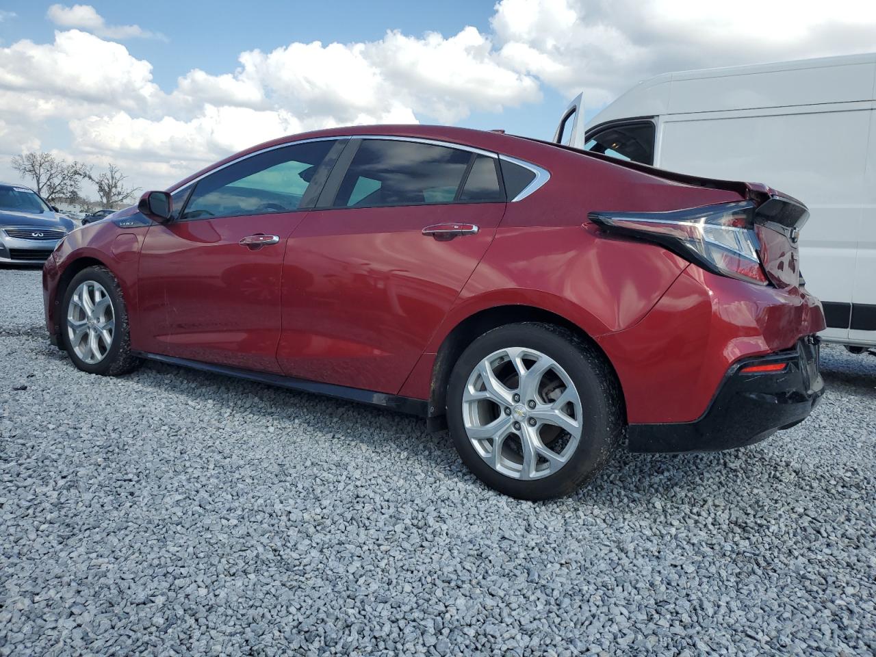2018 Chevrolet Volt - Image 2