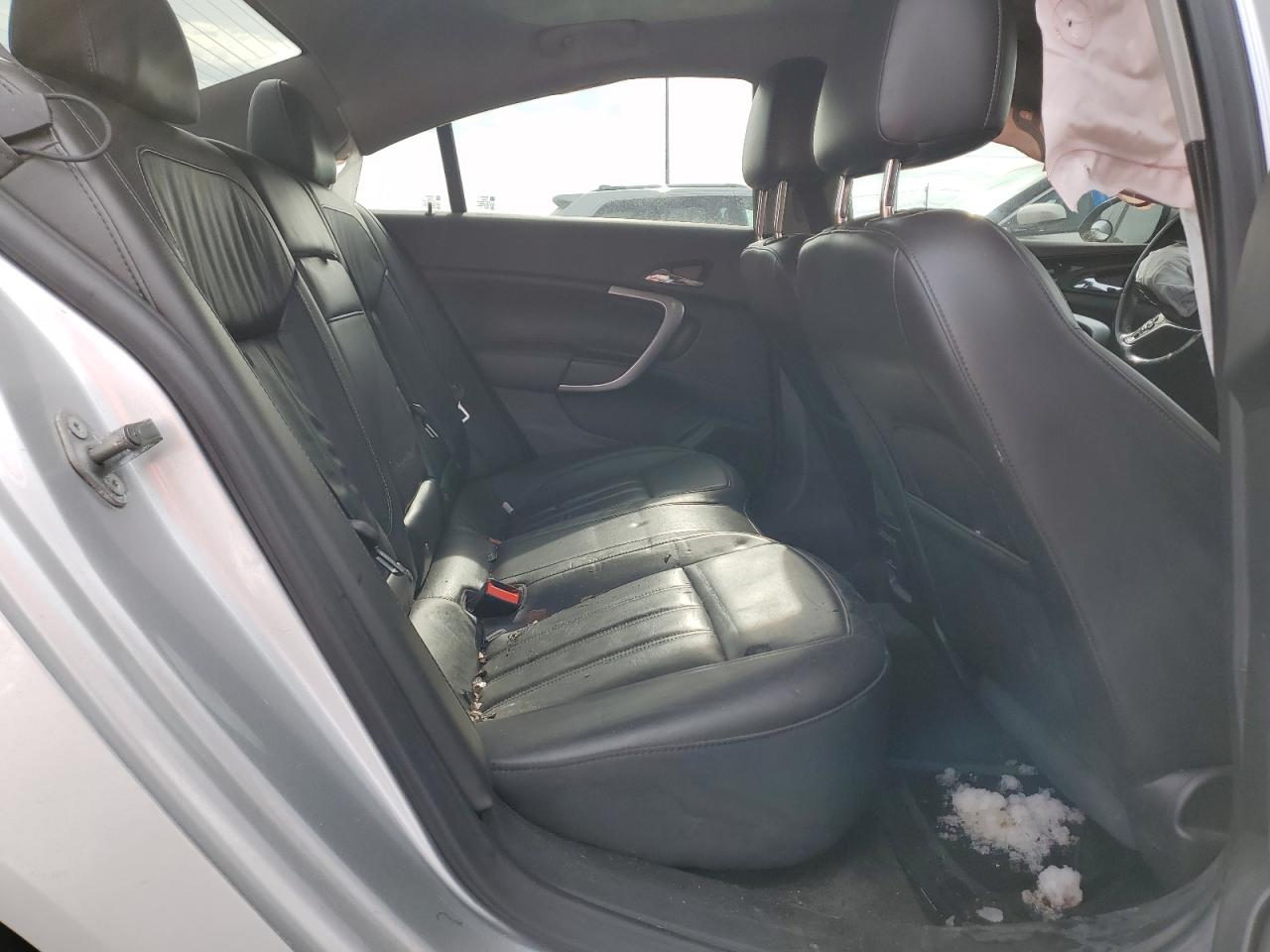 2014 Buick Regal - Image 10