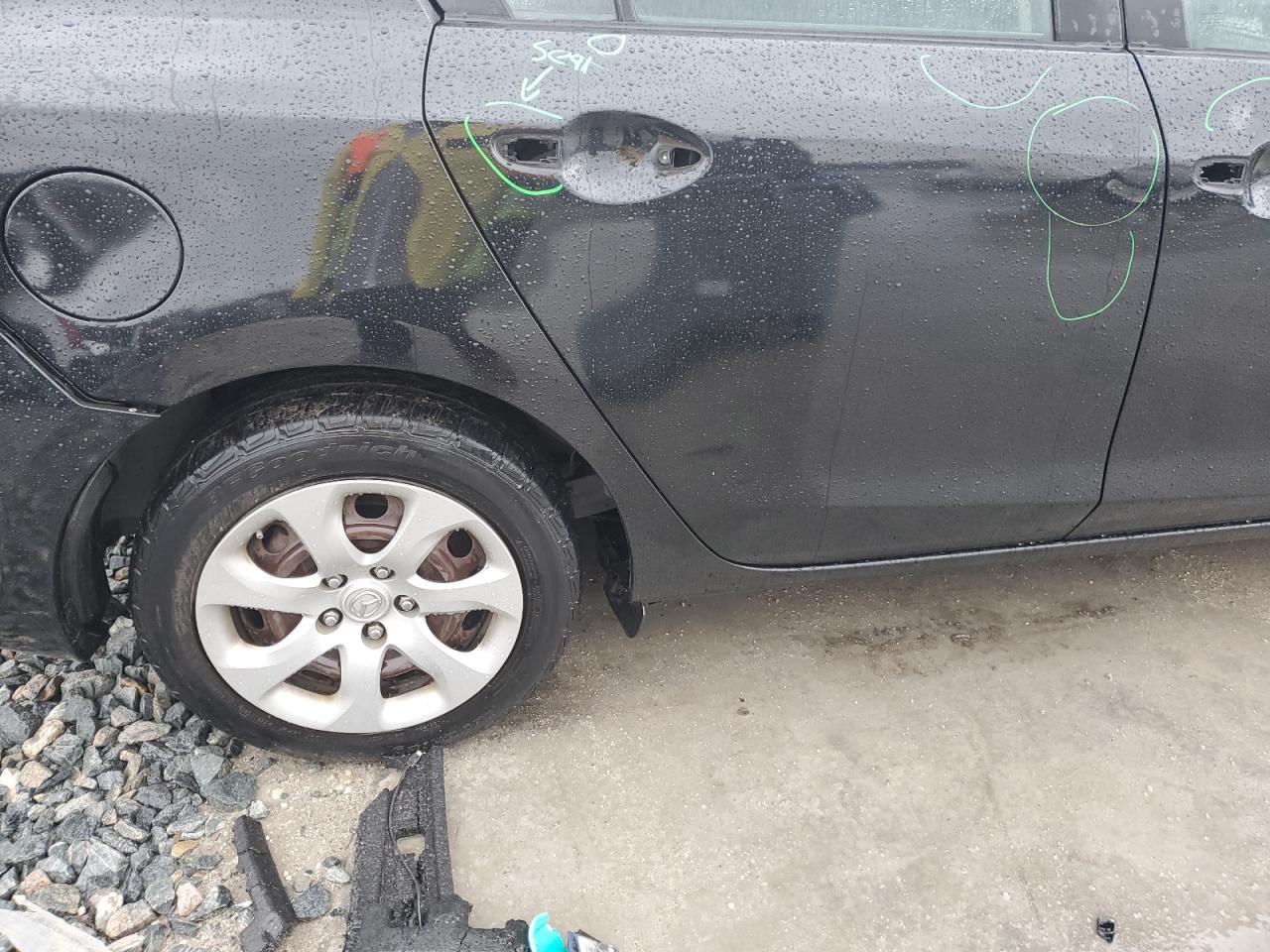 2013 Mazda 3 - Image 10