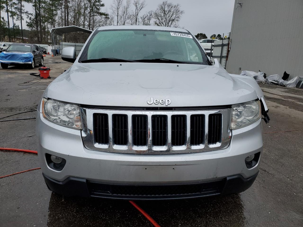2011 Jeep Grand Cherokee - Image 5