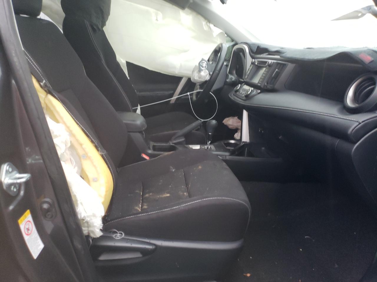2018 Toyota RAV 4 - Image 7