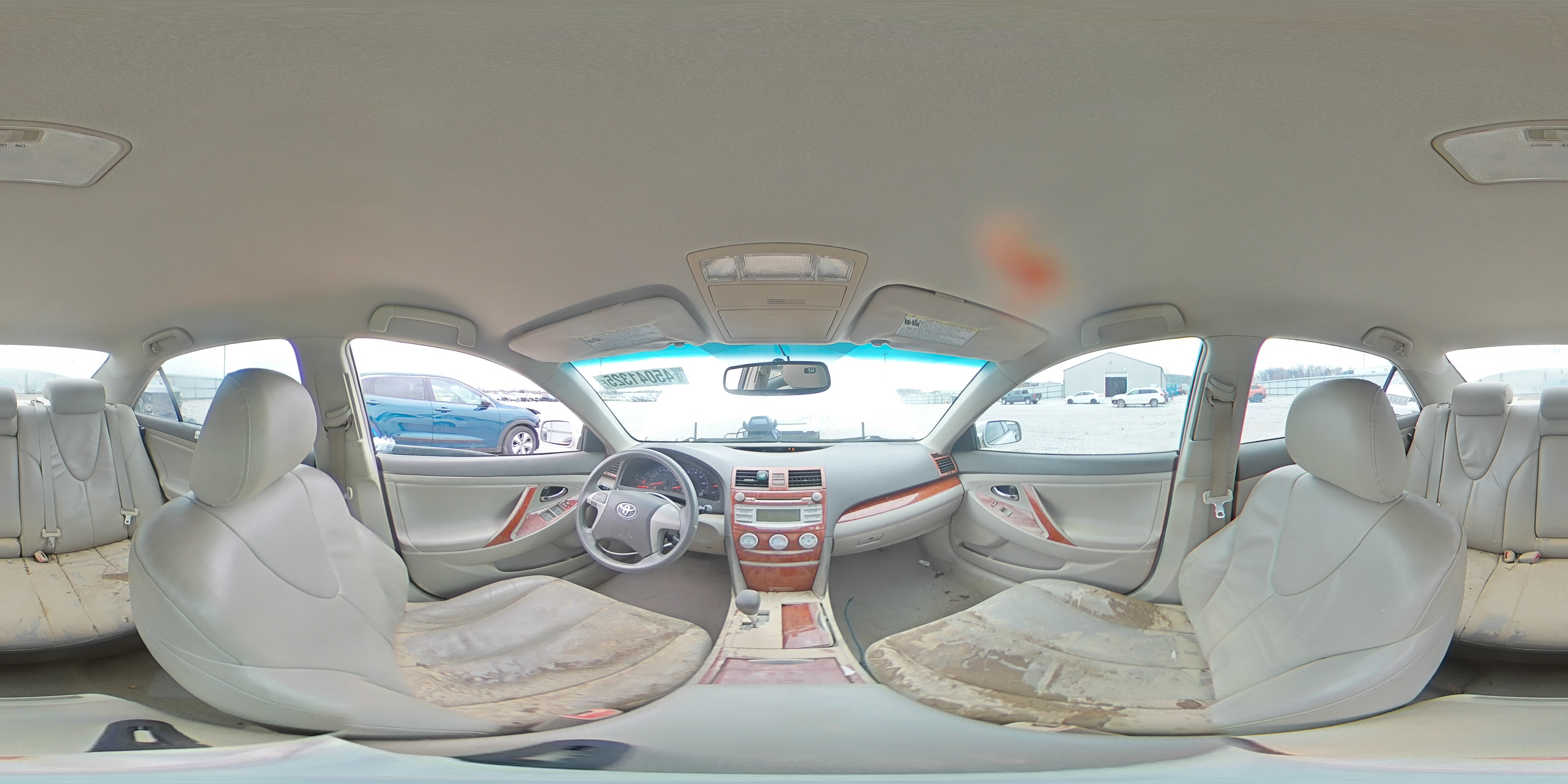 2011 Toyota Camry - Image 13