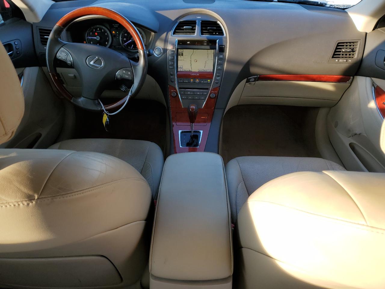 2011 Lexus ES - Image 8