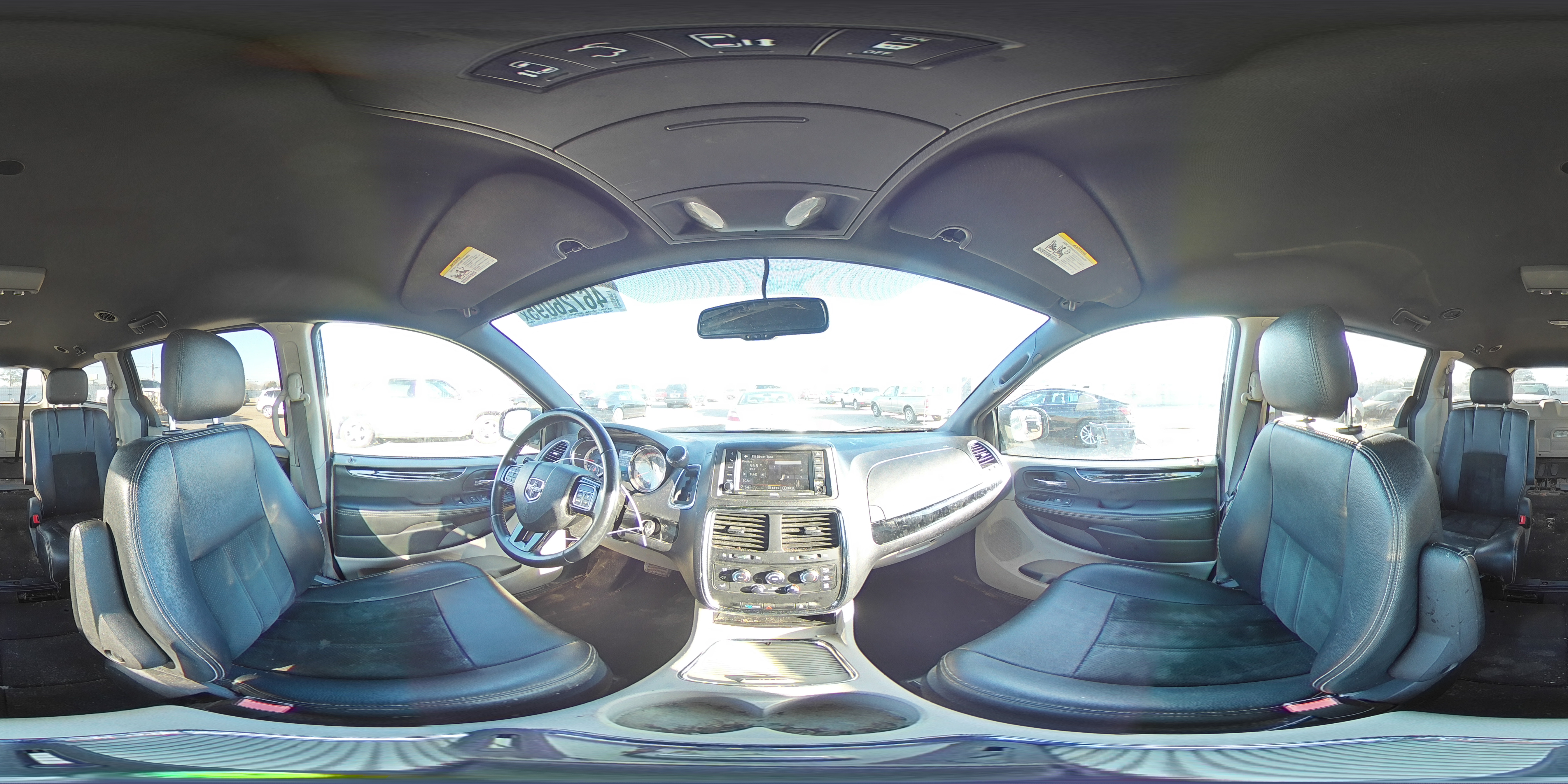 2017 Dodge Caravan - Image 13