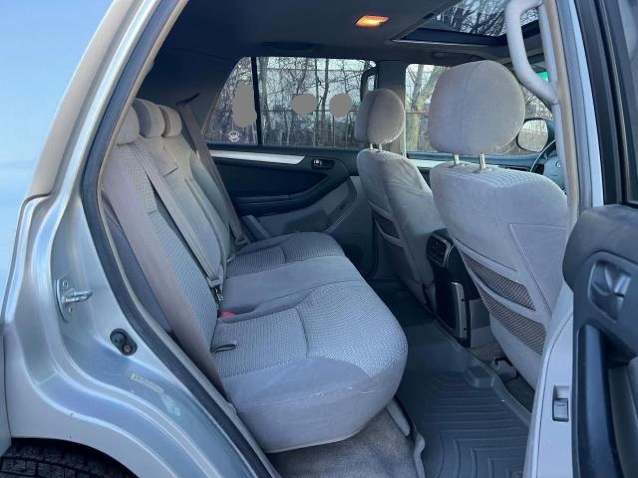 2004 Toyota 4Runner - Image 6