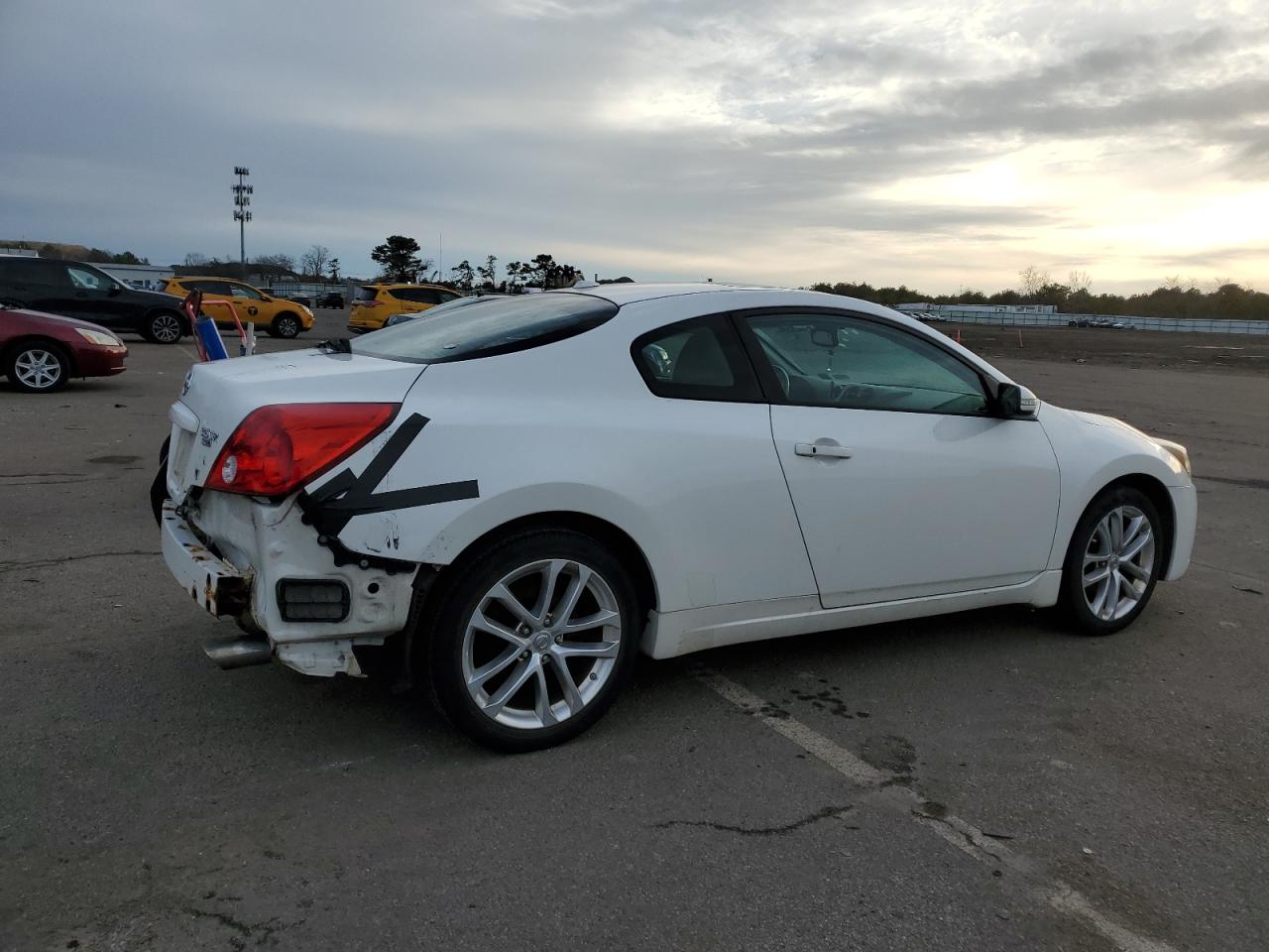 2011 Nissan Altima - Image 3