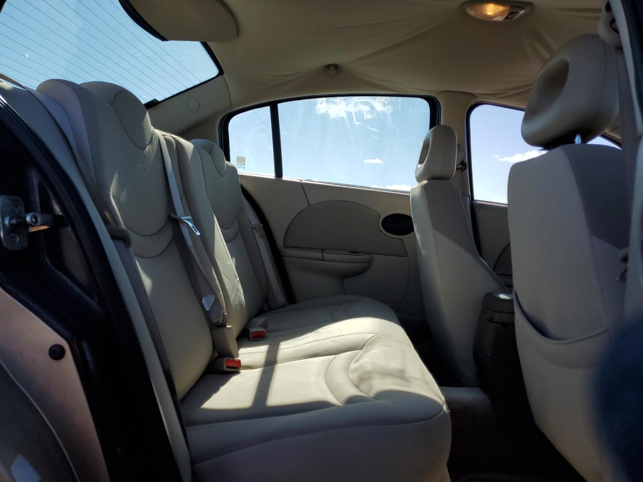 2004 Saturn ION - Image 10