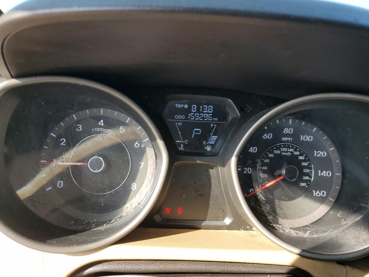 2013 Hyundai Elantra - Image 9