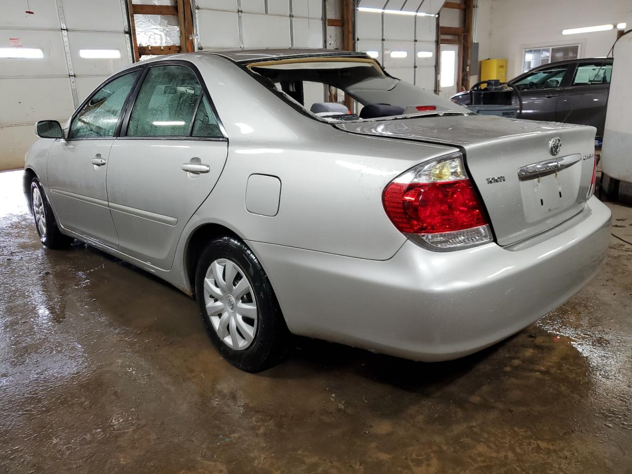 2006 Toyota Camry - Image 2