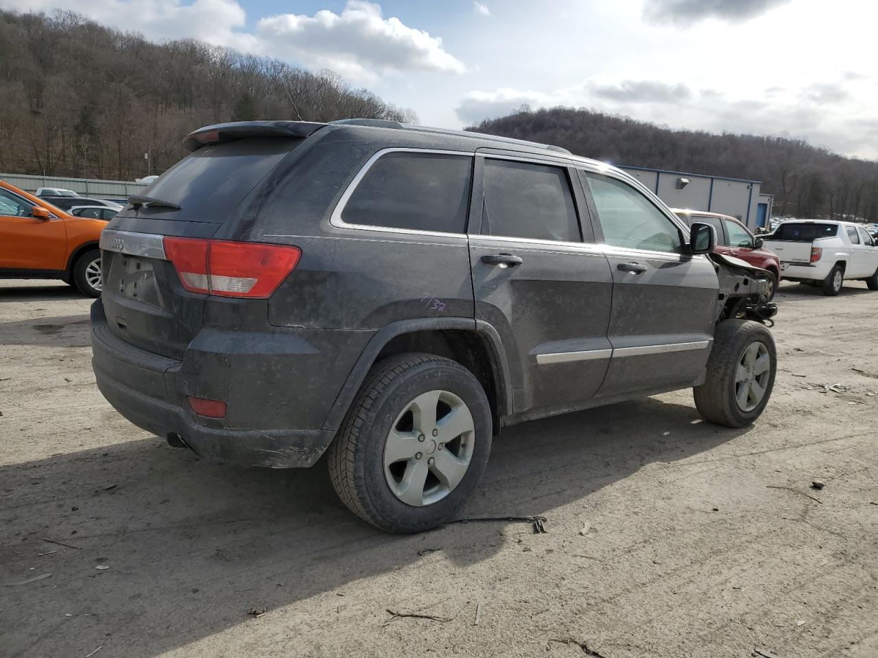 2012 Jeep Grand Cherokee - Image 3