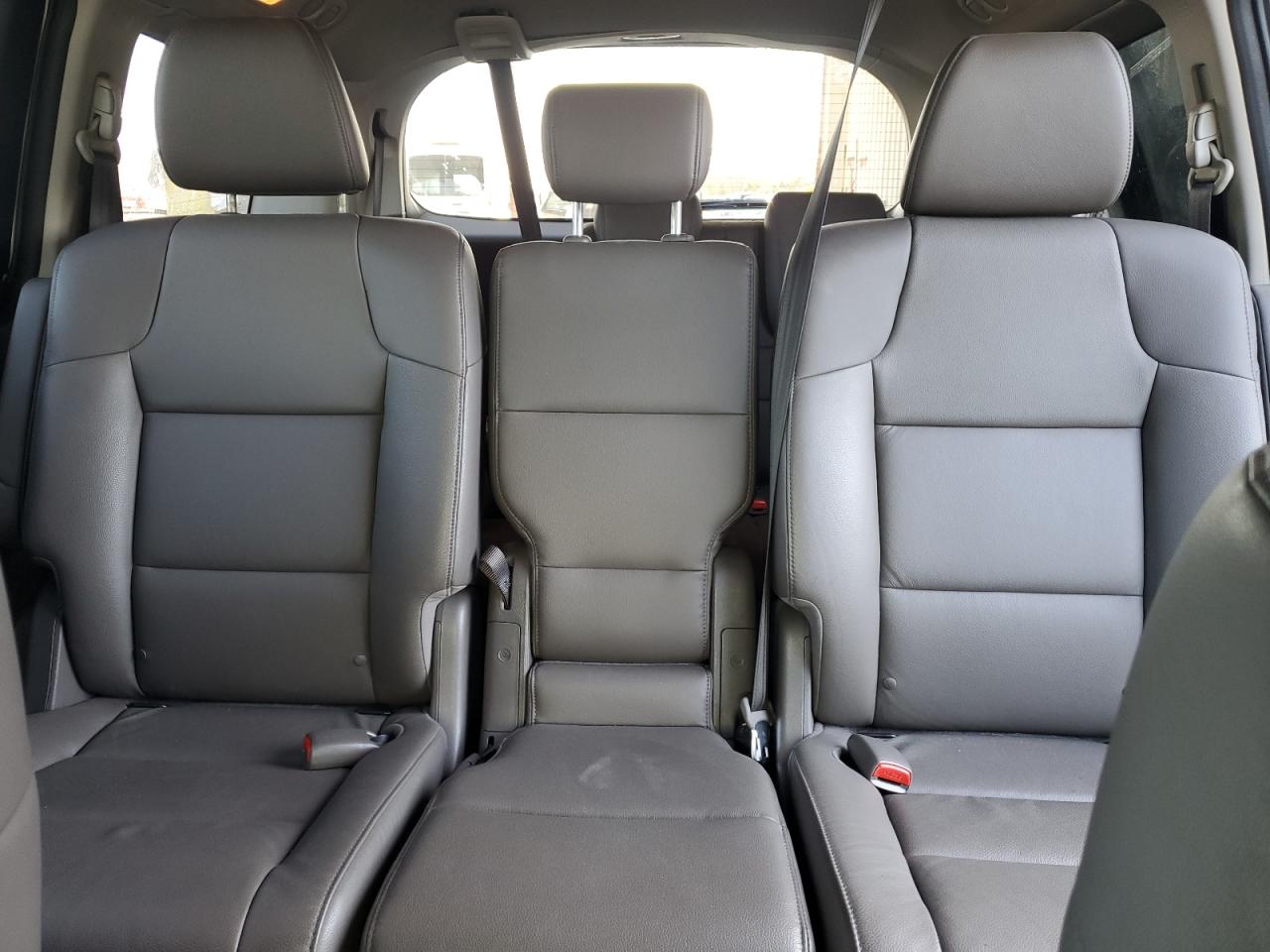 2014 Honda Odyssey - Image 10