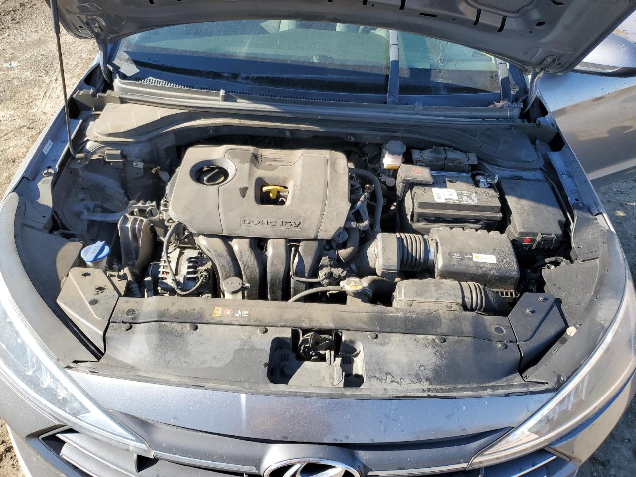 2019 Hyundai Elantra - Image 13