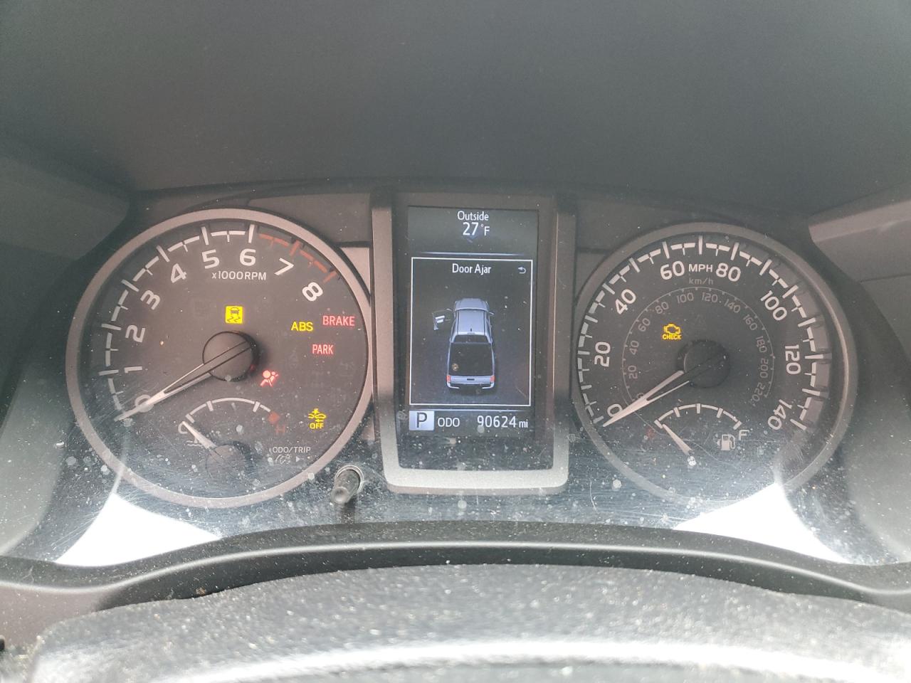 2018 Toyota Tacoma - Image 9