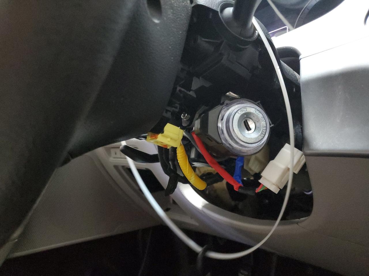 2016 Hyundai Sonata - Image 12