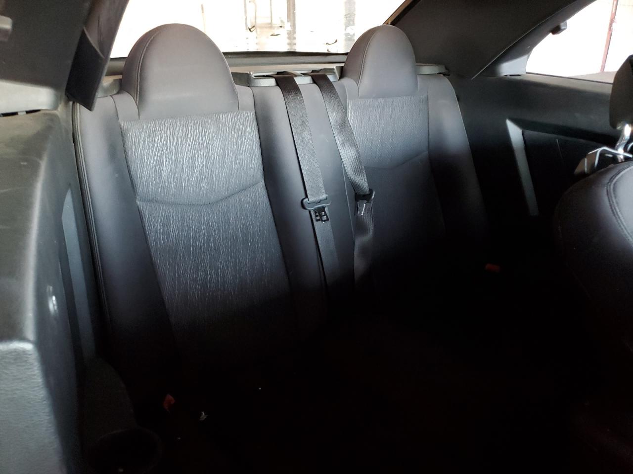 2013 Chrysler 200 - Image 10