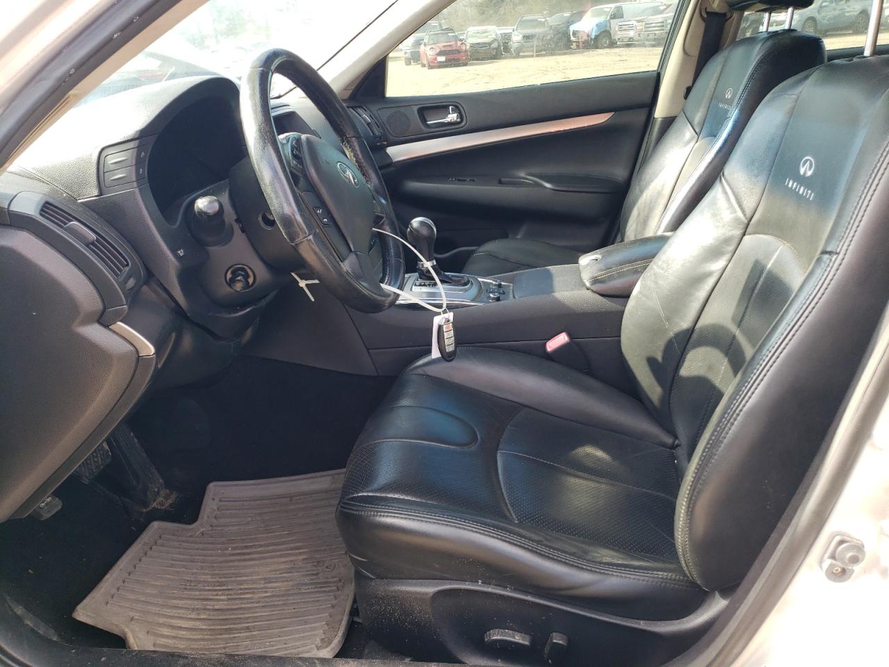 2011 Infiniti G - Image 7