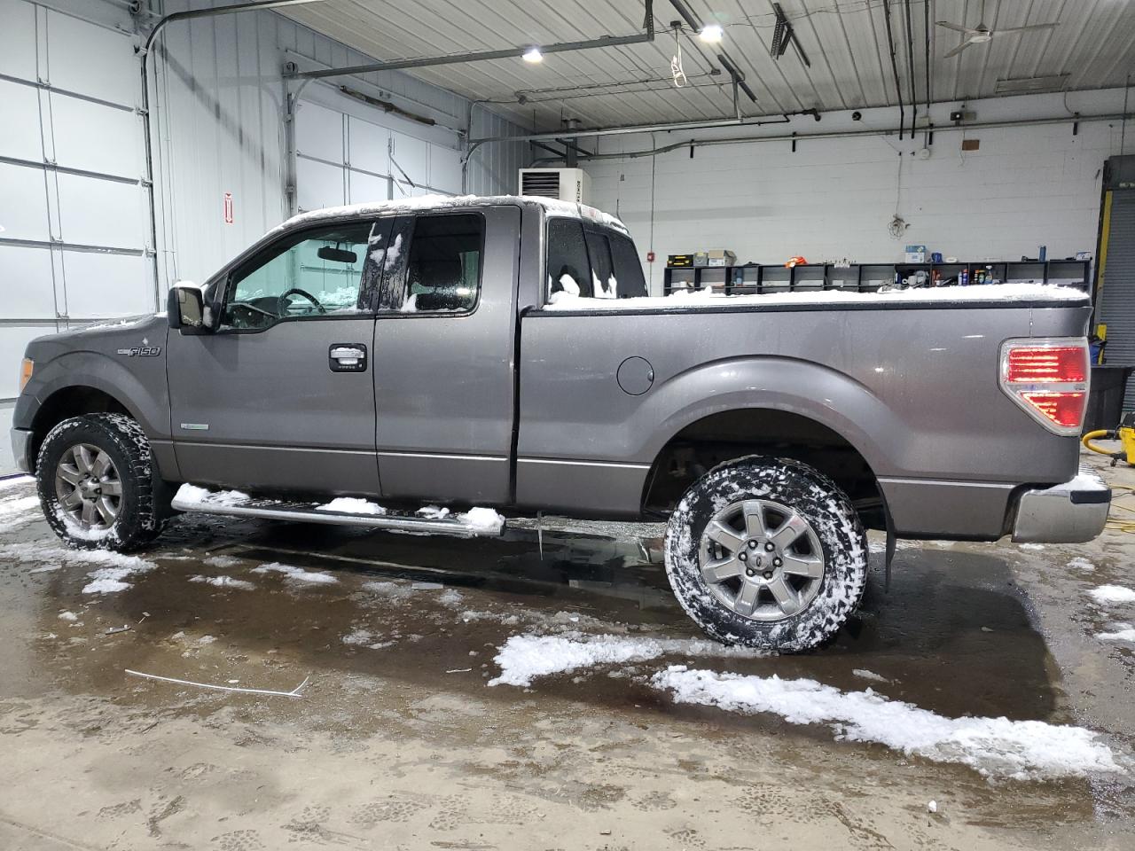2014 Ford F-150 - Image 2