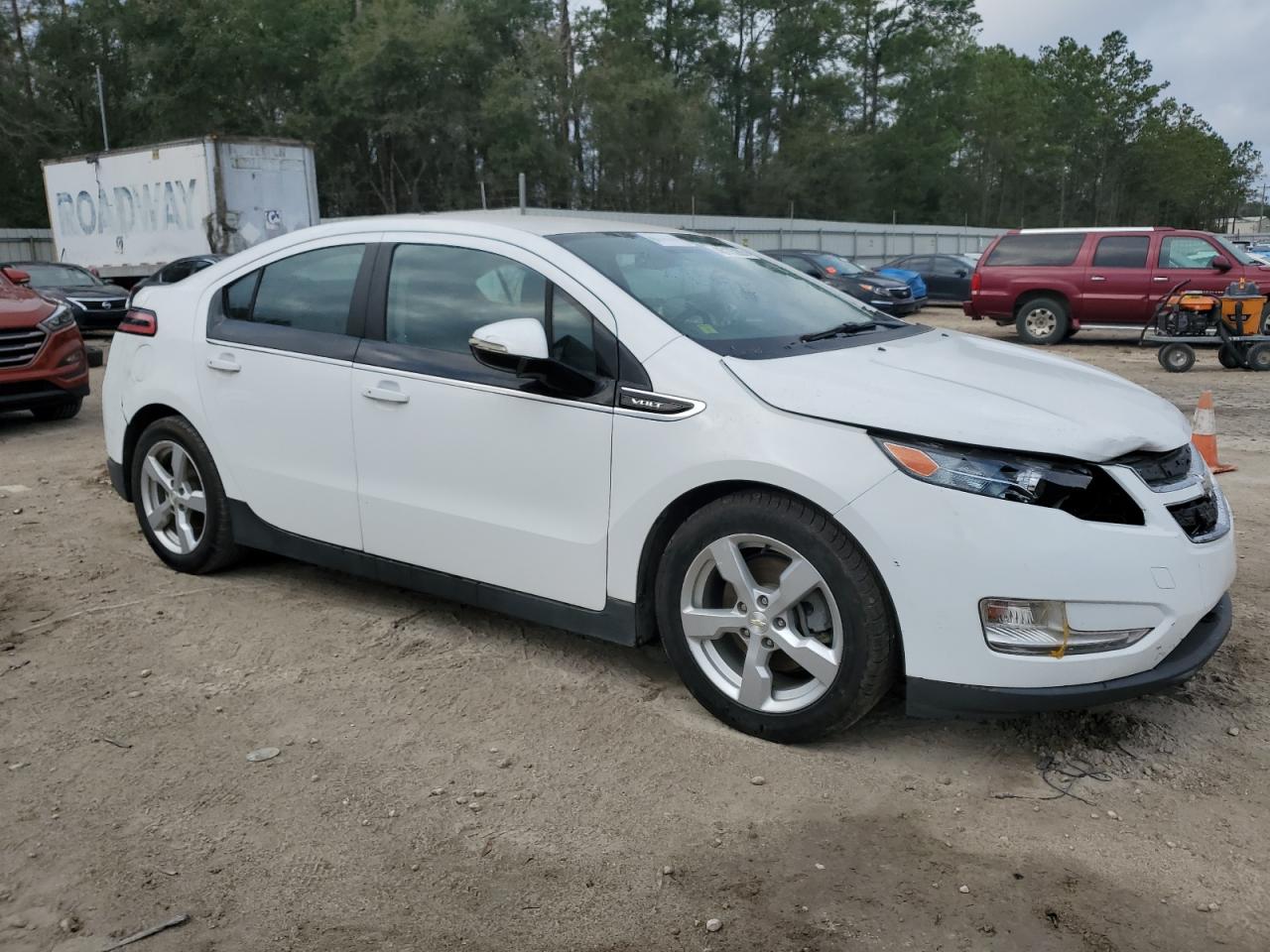 2014 Chevrolet Volt - Image 4