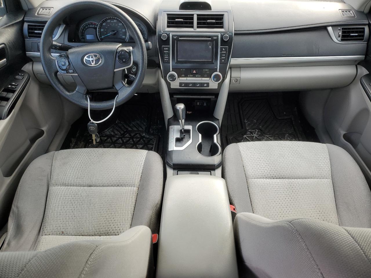 2013 Toyota Camry - Image 8