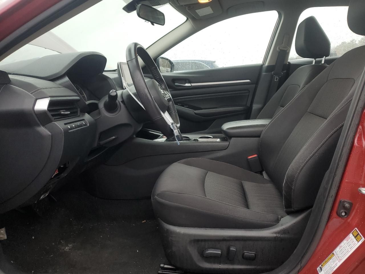 2021 Nissan Altima - Image 7