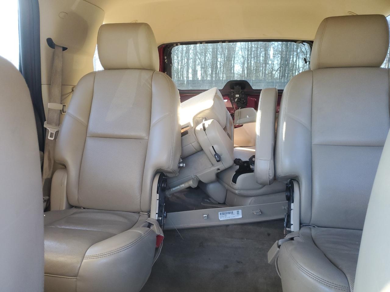 2011 GMC Yukon - Image 10