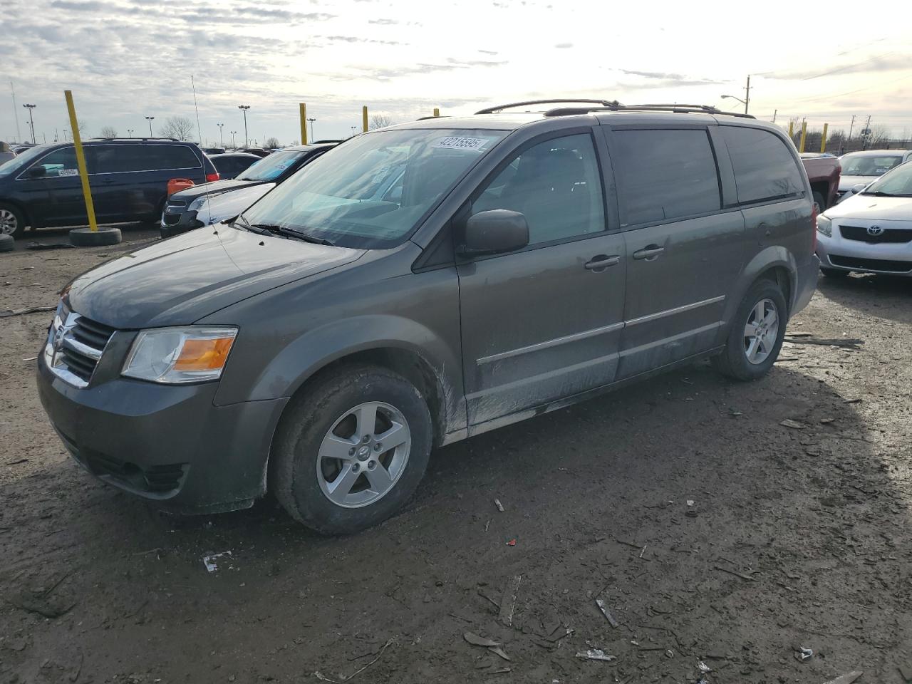 2010 Dodge Caravan - Image 1