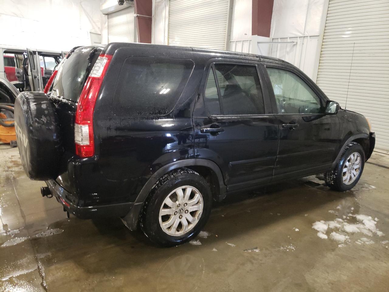 2005 Honda CR-V - Image 3
