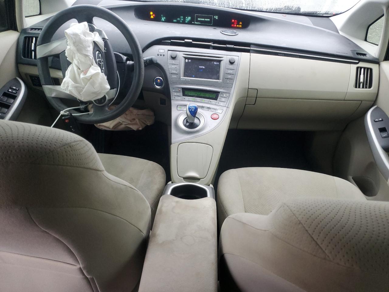 2012 Toyota Prius - Image 8