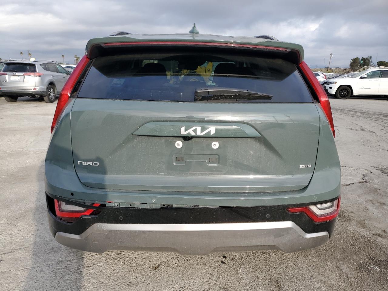 2024 Kia Niro - Image 6