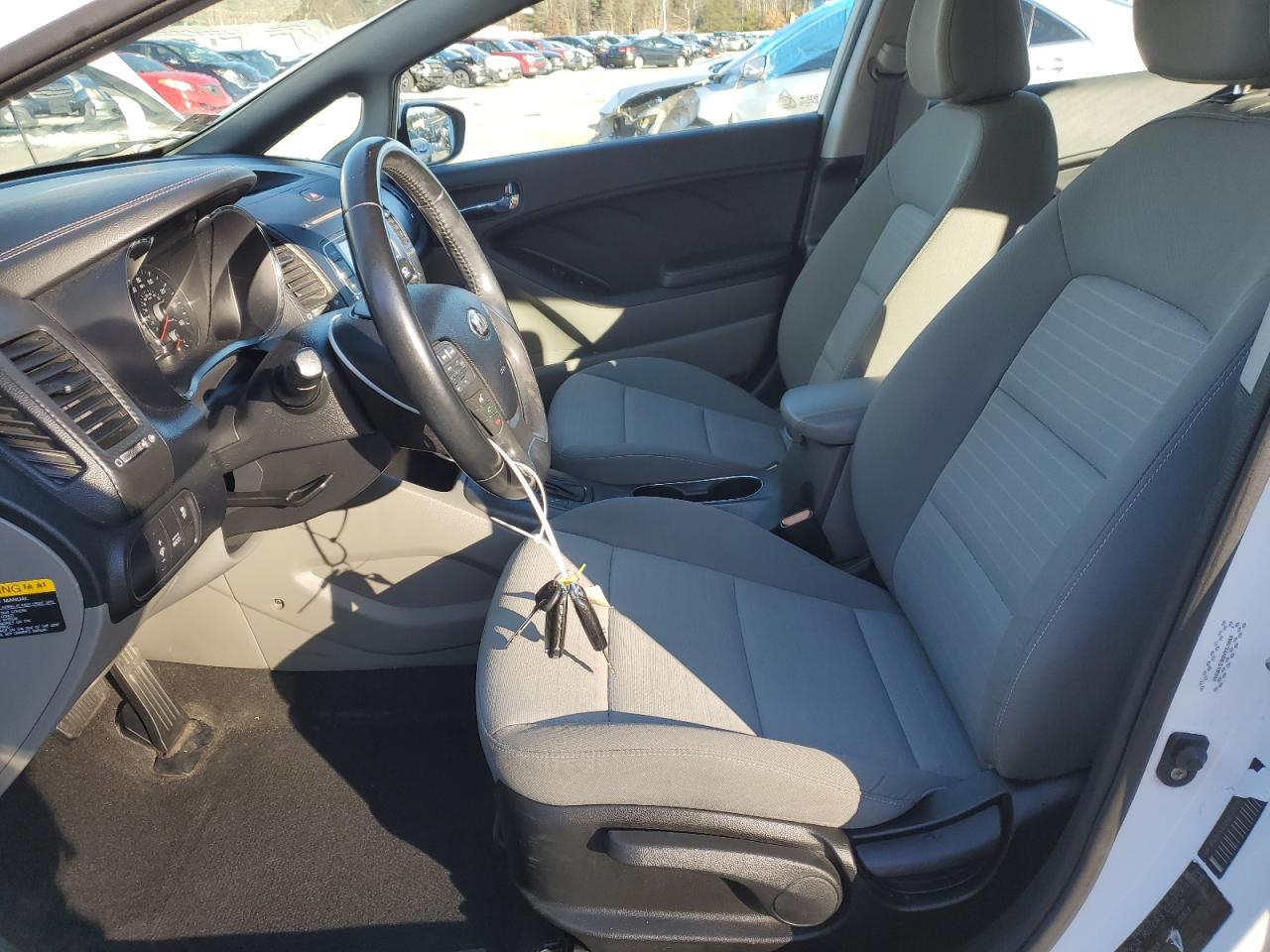 2014 Kia Forte - Image 7