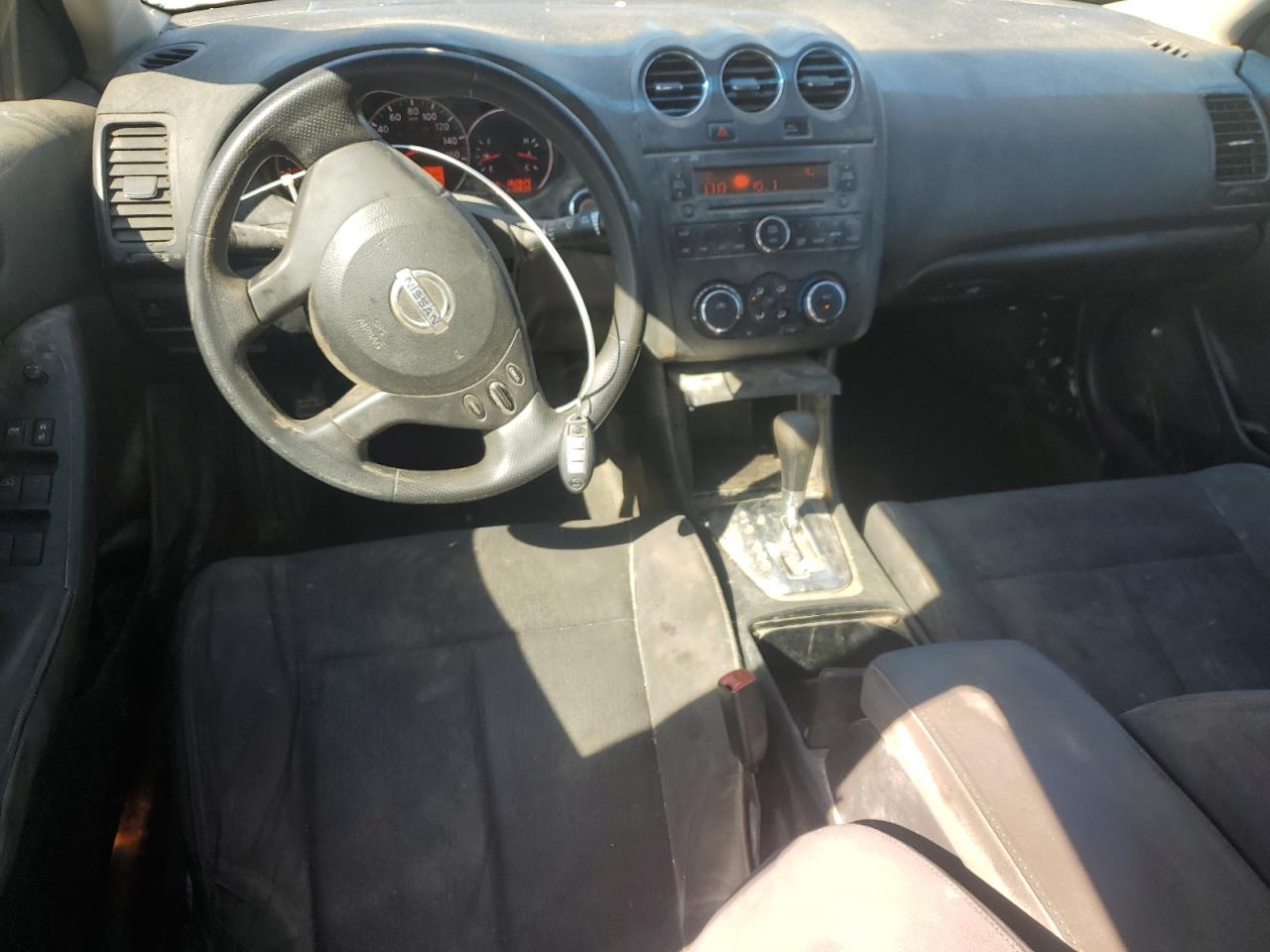 2012 Nissan Altima - Image 8