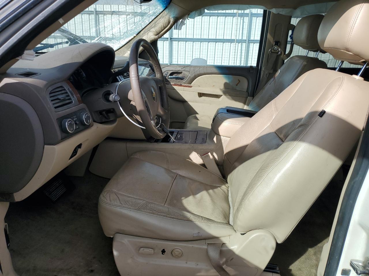 2012 Chevrolet Tahoe - Image 7
