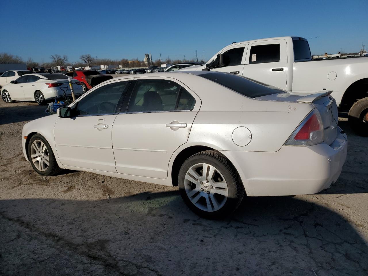2009 Ford Fusion - Image 2