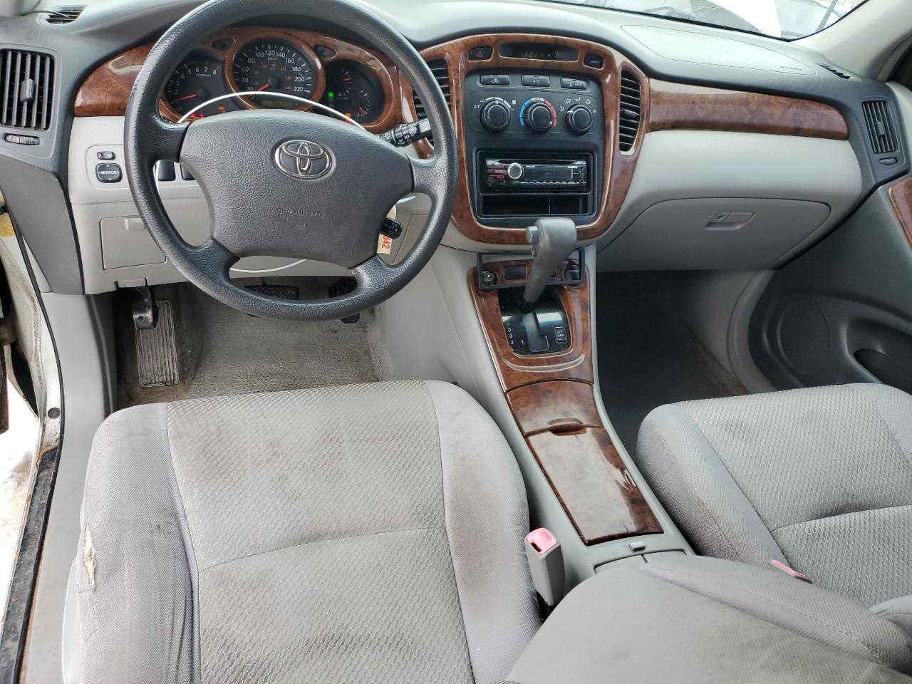 2004 Toyota Highlander - Image 8