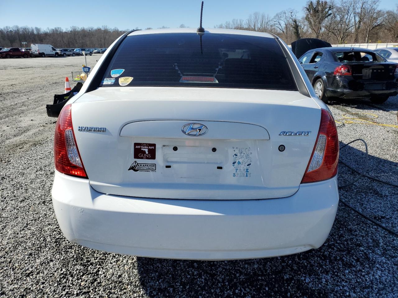2010 Hyundai Accent - Image 6