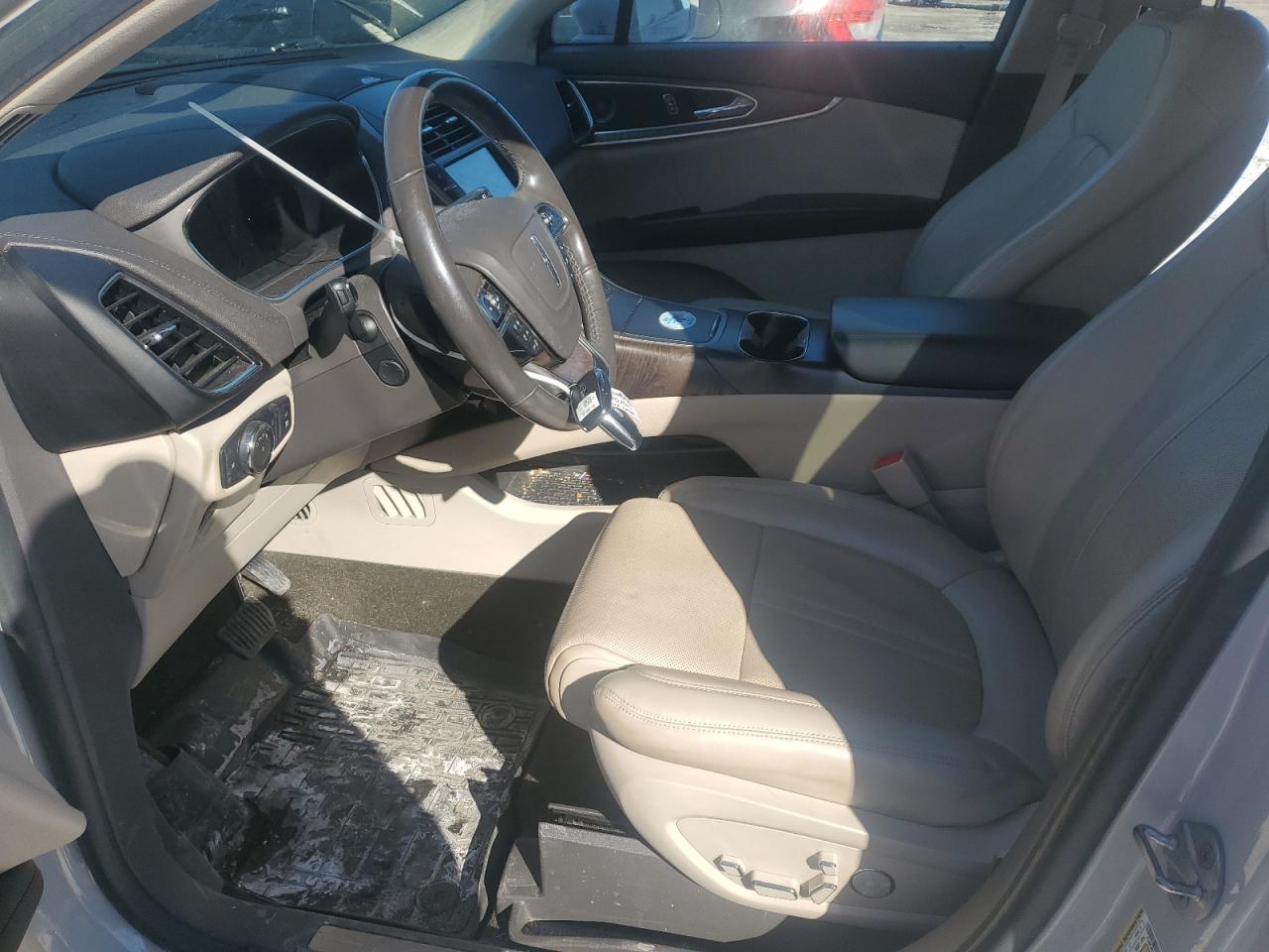 2019 Lincoln Nautilus - Image 7
