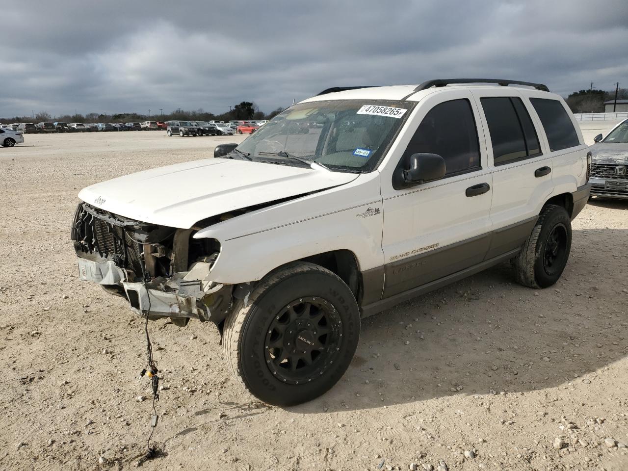 2002 Jeep Grand Cherokee Laredo for Sale in San Antonio, TX - Side