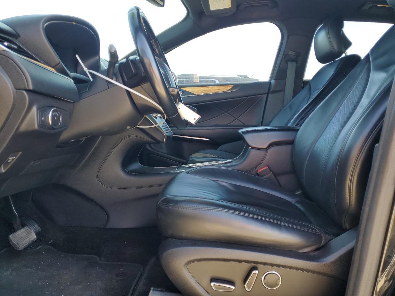 2015 Lincoln MKZ - Image 7