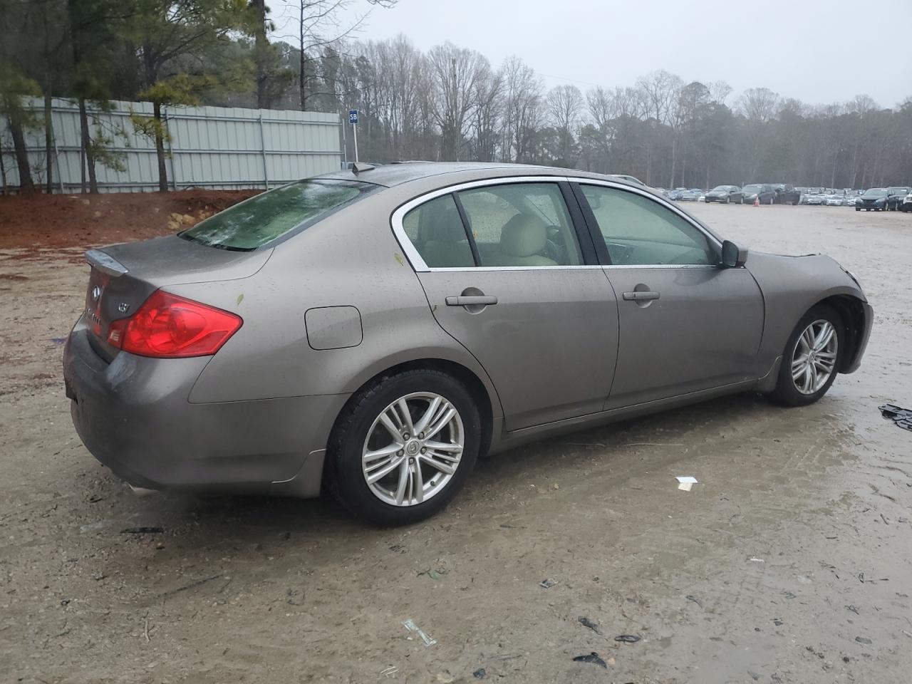 2012 Infiniti G - Image 3
